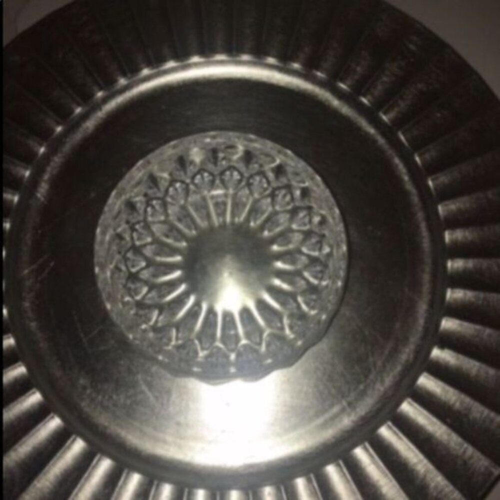 CIRCULAR GLASS DISH - Picture 3 of 4